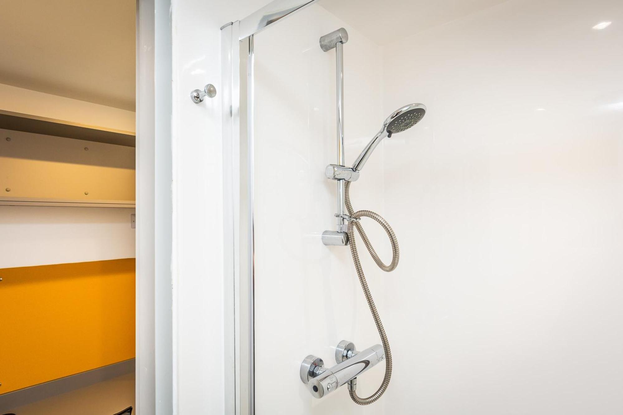 Ensuite Room With Shared Kitchen, Close To Centre- 18 Above Lincoln Exteriér fotografie